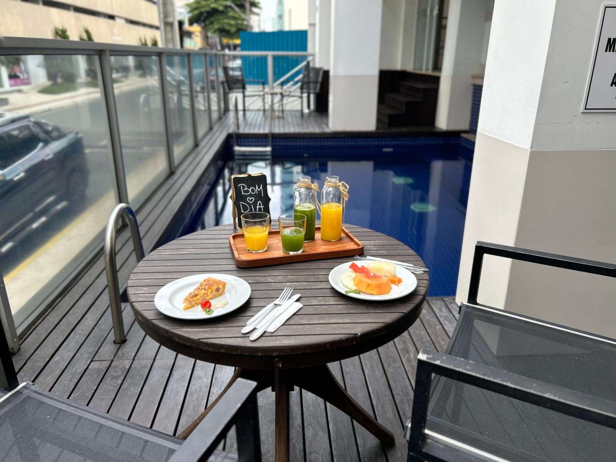 Tropikalya Gold Hotel Balneario Camboriu Exterior photo