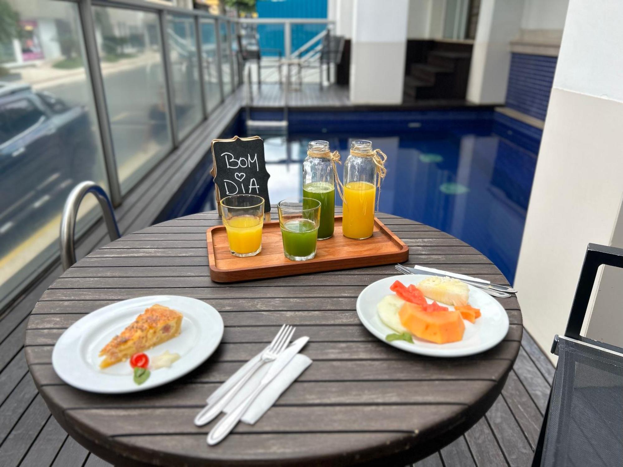 Tropikalya Gold Hotel Balneario Camboriu Exterior photo